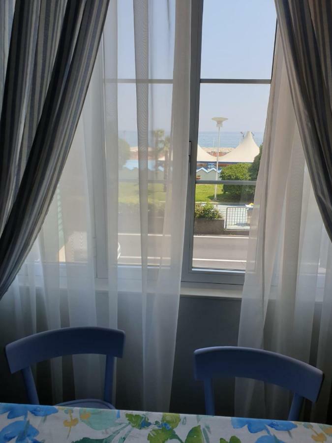 Maresuite Albissola Marina Kültér fotó